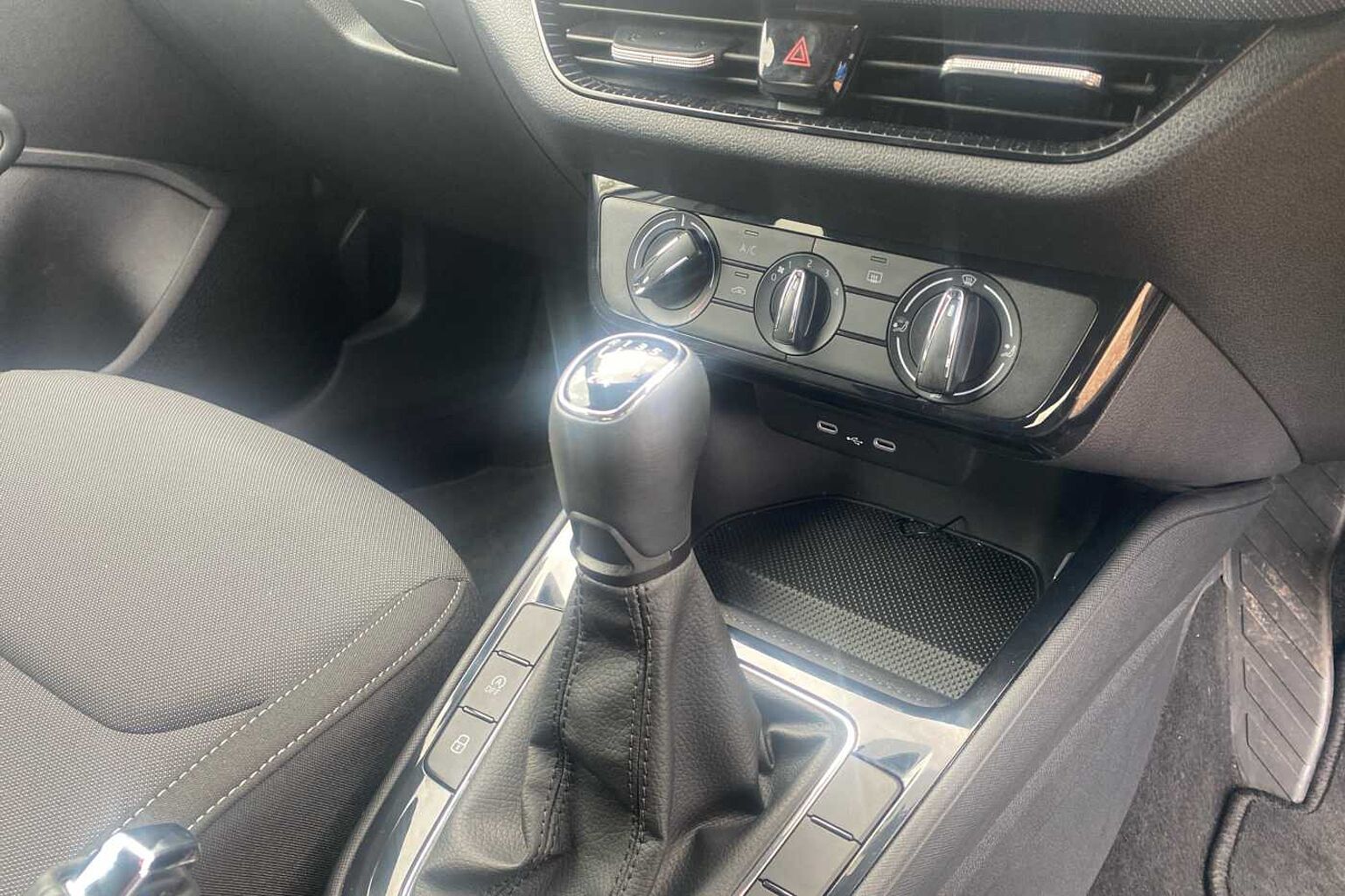 SKODA FABIA 1.0 TSI Colour Edition 5dr