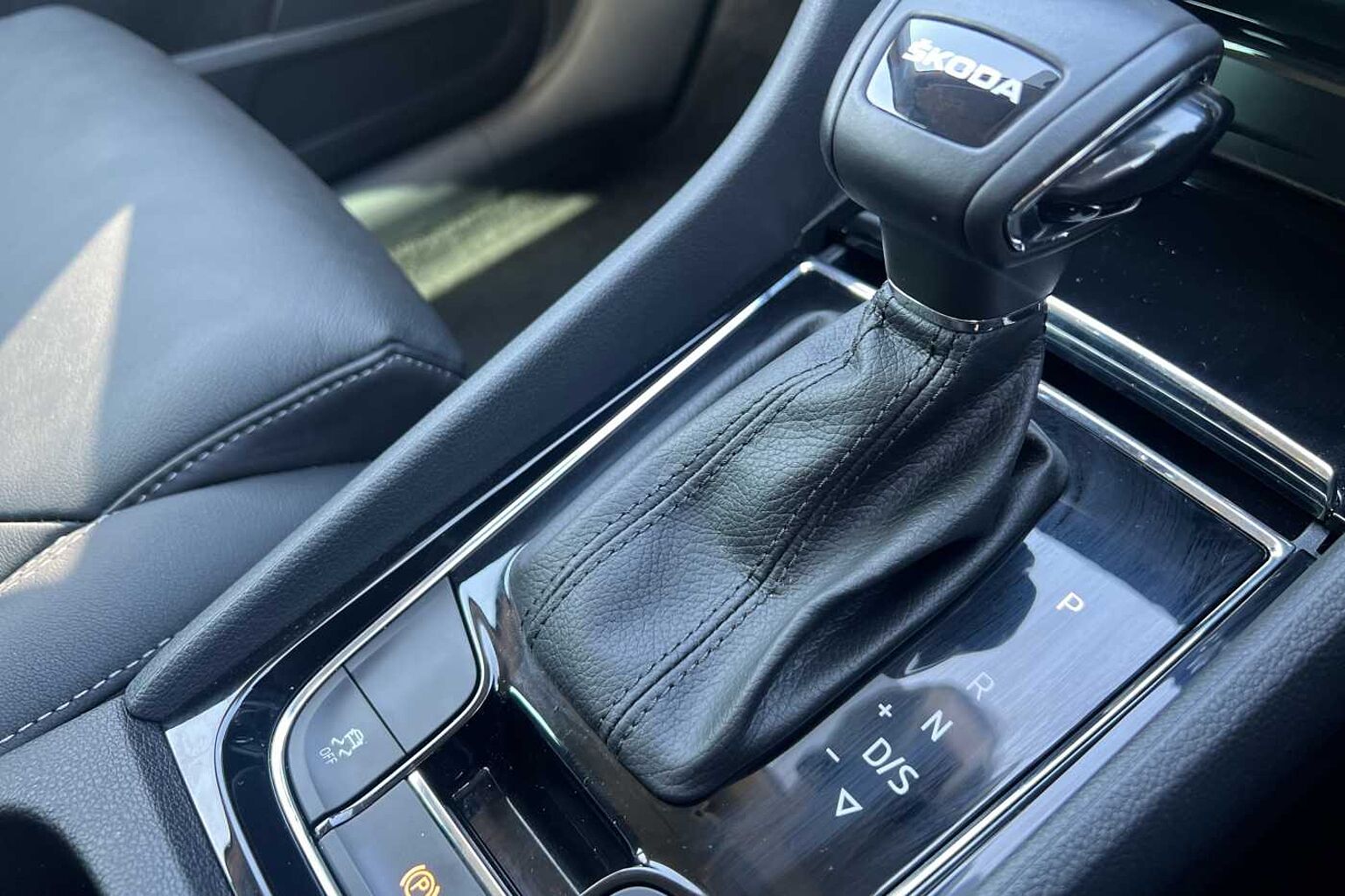 SKODA KODIAQ 1.5 TSI SE L Executive 5dr DSG [7 Seat]