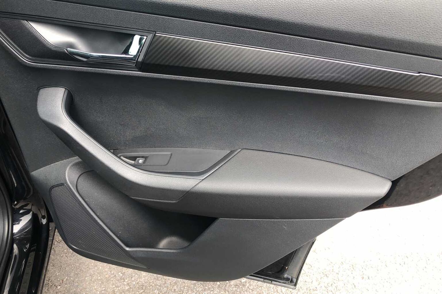 SKODA Karoq SUV 1.5 TSI (150ps) SportLine ACT DSG