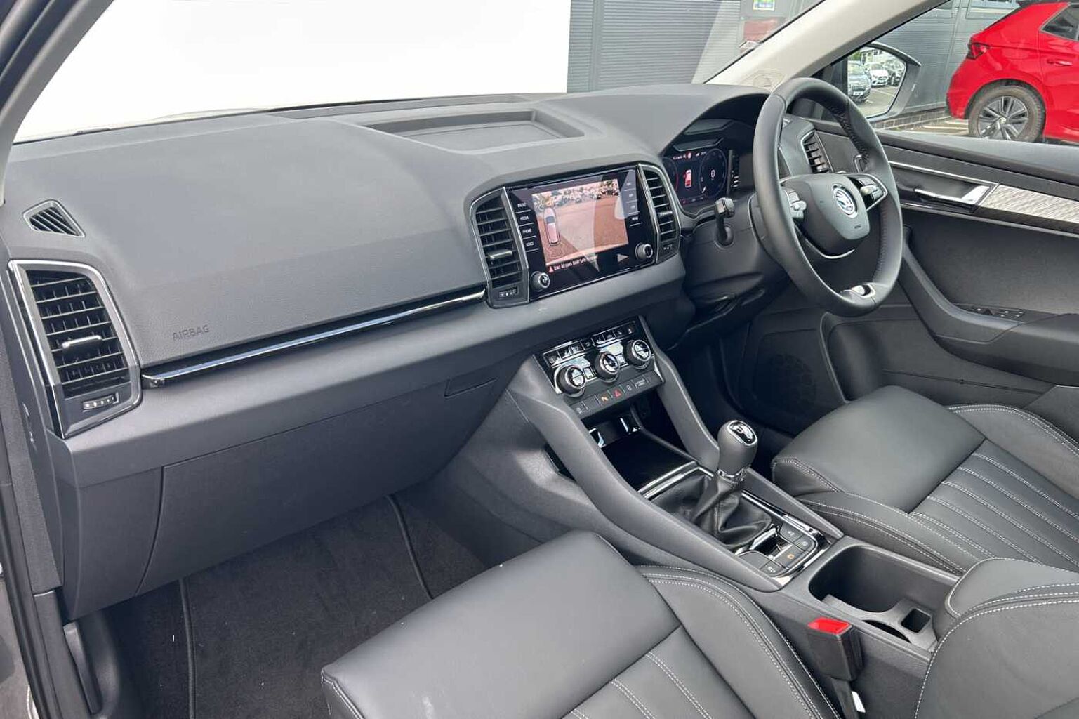 SKODA Karoq Estate 1.5 TSI SE L 5dr