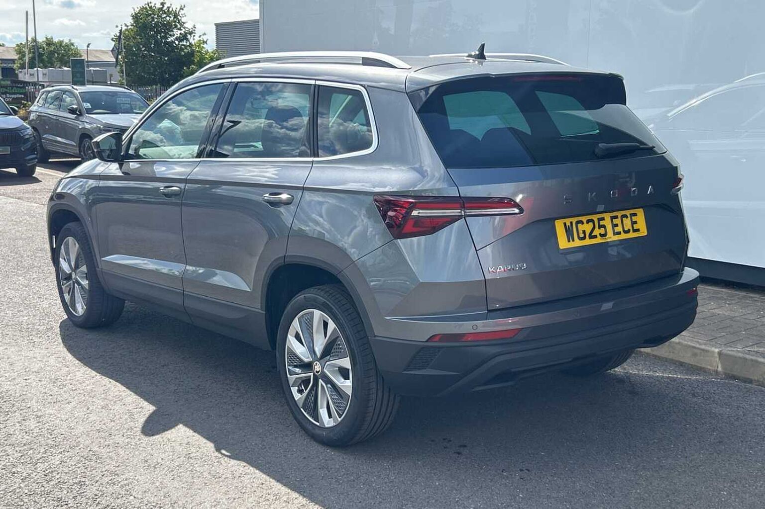 SKODA Karoq Estate 1.5 TSI SE L 5dr