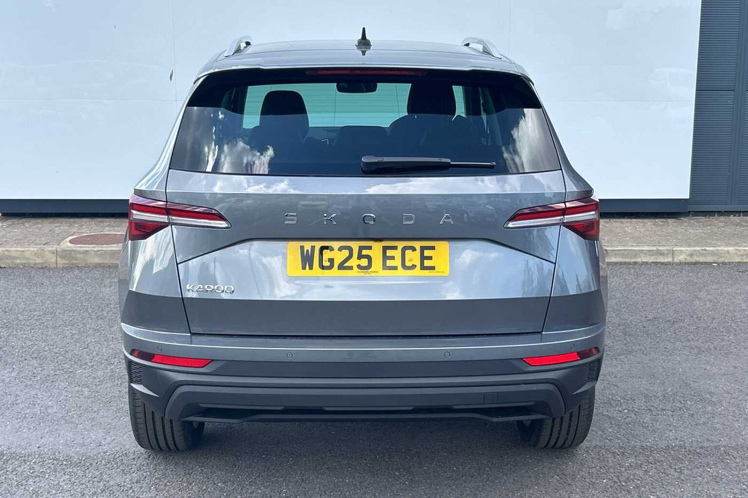 SKODA Karoq Estate 1.5 TSI SE L 5dr
