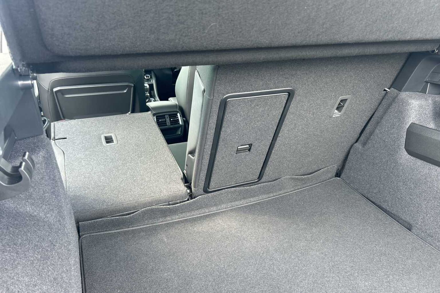 SKODA Karoq Estate 1.5 TSI SE L 5dr