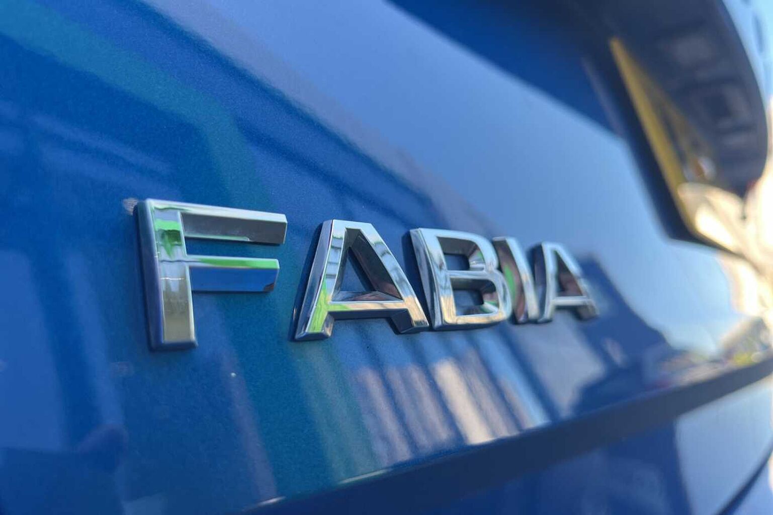 SKODA Fabia Hatchback 1.0 TSI 116 Colour Edition 5dr