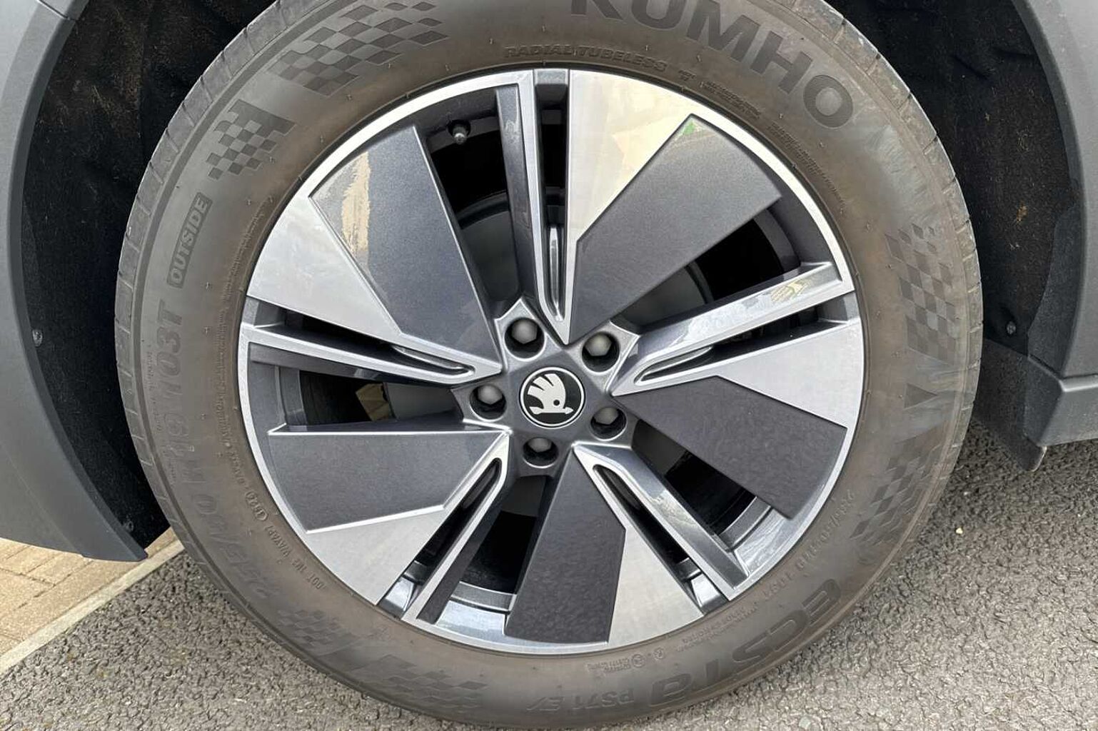 SKODA Elroq Estate 210kW 85 Edition 82kWh 5dr Auto