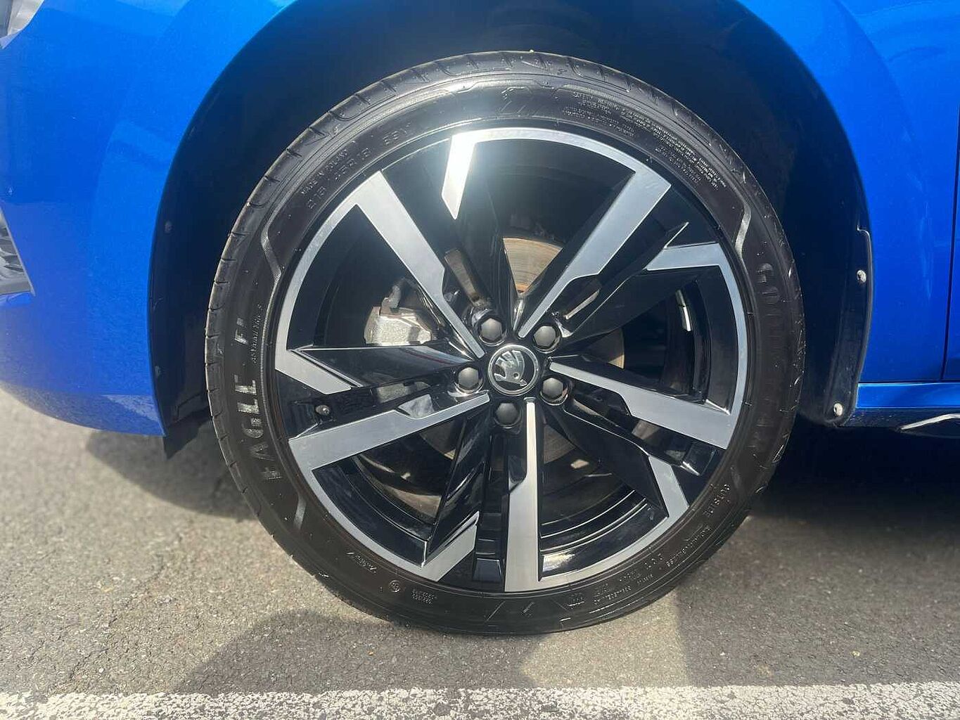 SKODA Kamiq Hatchback 1.5 TSI Monte Carlo 5dr DSG