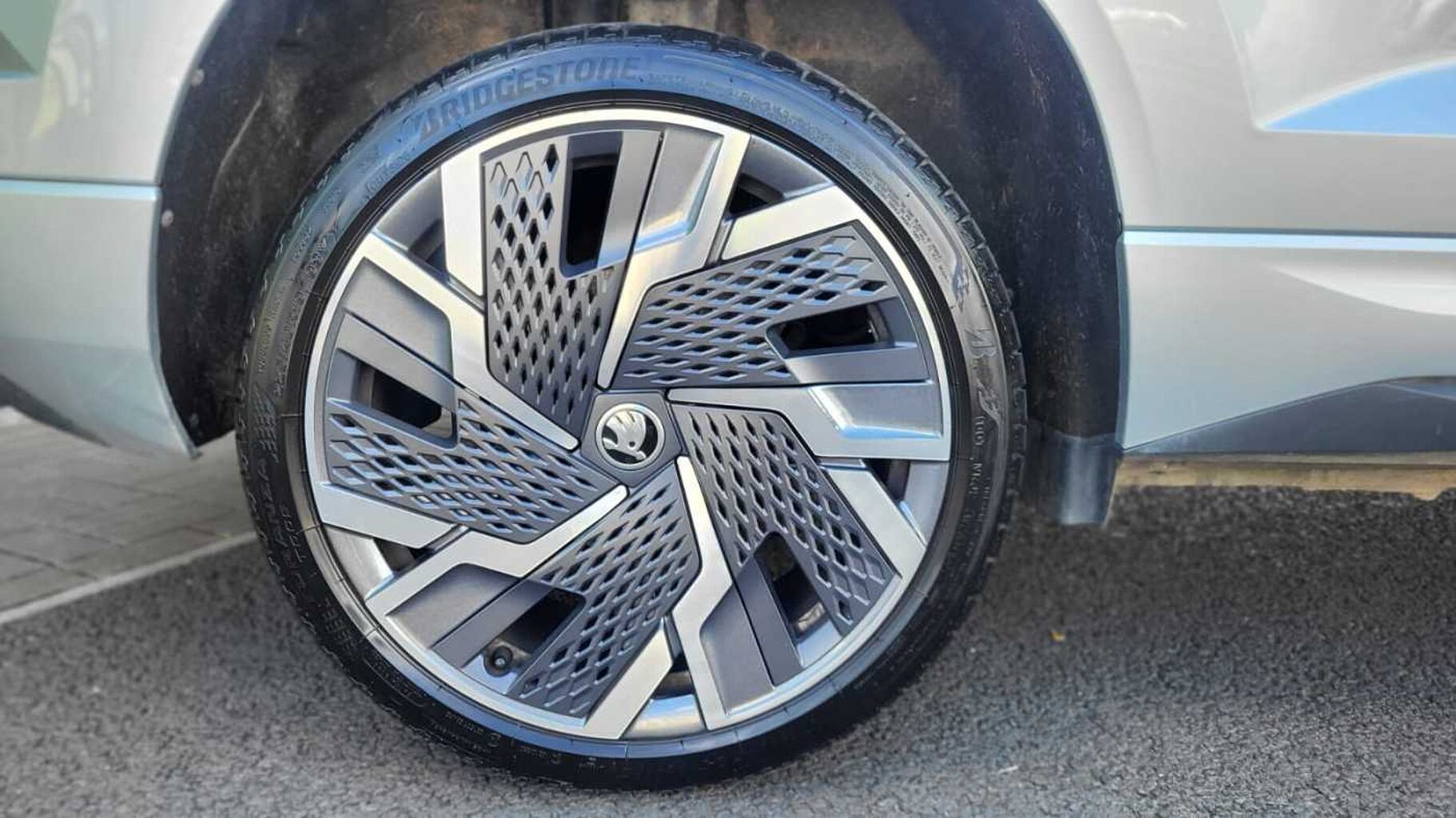 SKODA Karoq SUV 1.5 TSI (150ps) SportLine ACT DSG