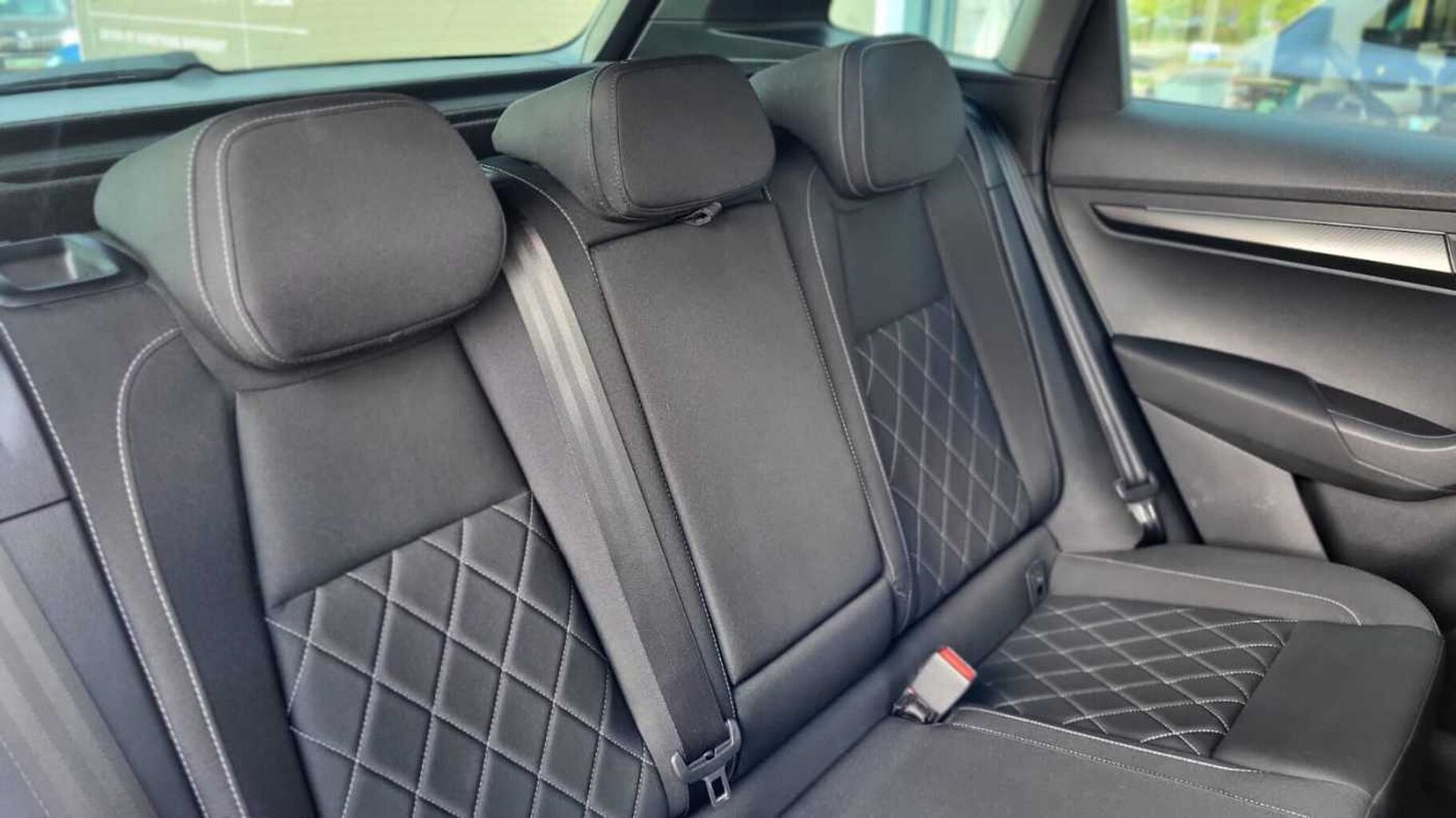 SKODA Karoq SUV 1.5 TSI (150ps) SportLine ACT DSG