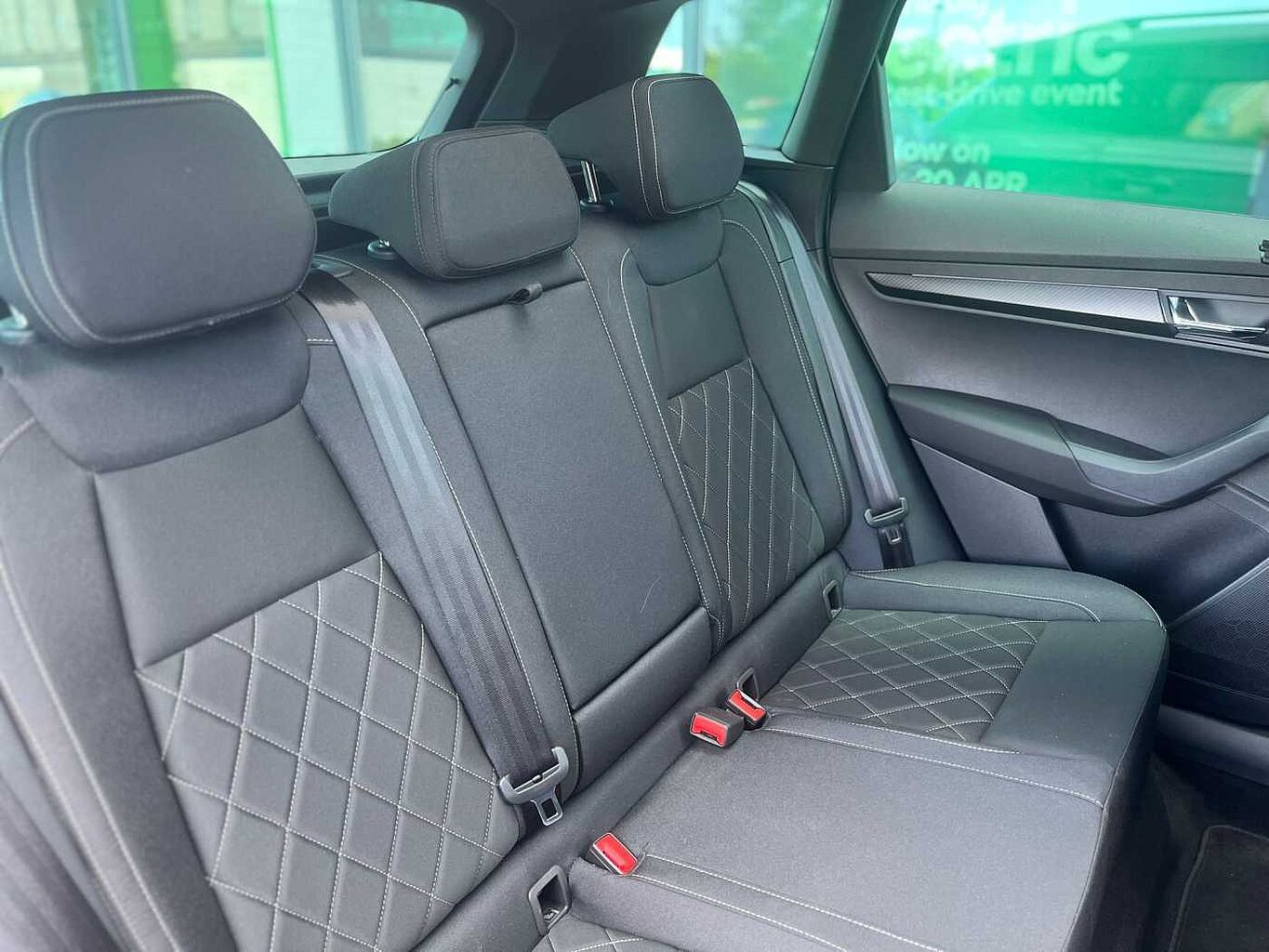 SKODA Karoq SUV 1.5 TSI (150ps) SportLine ACT DSG