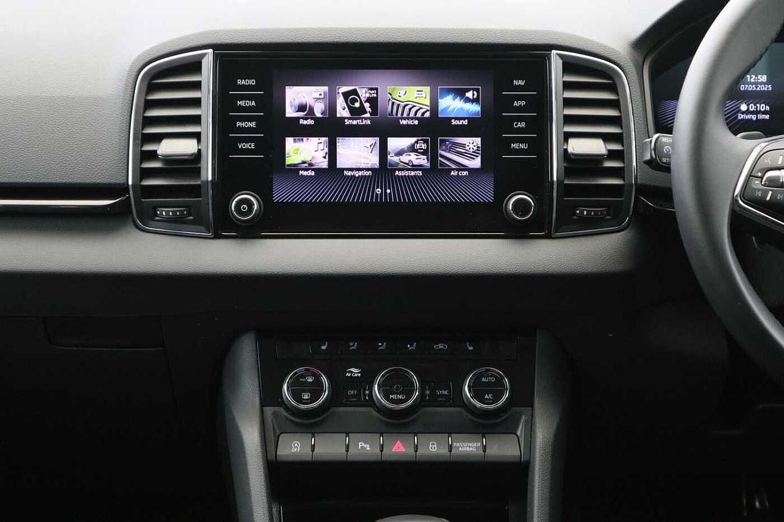 SKODA Karoq SUV 1.5 TSI (150ps) SE L ACT DSG
