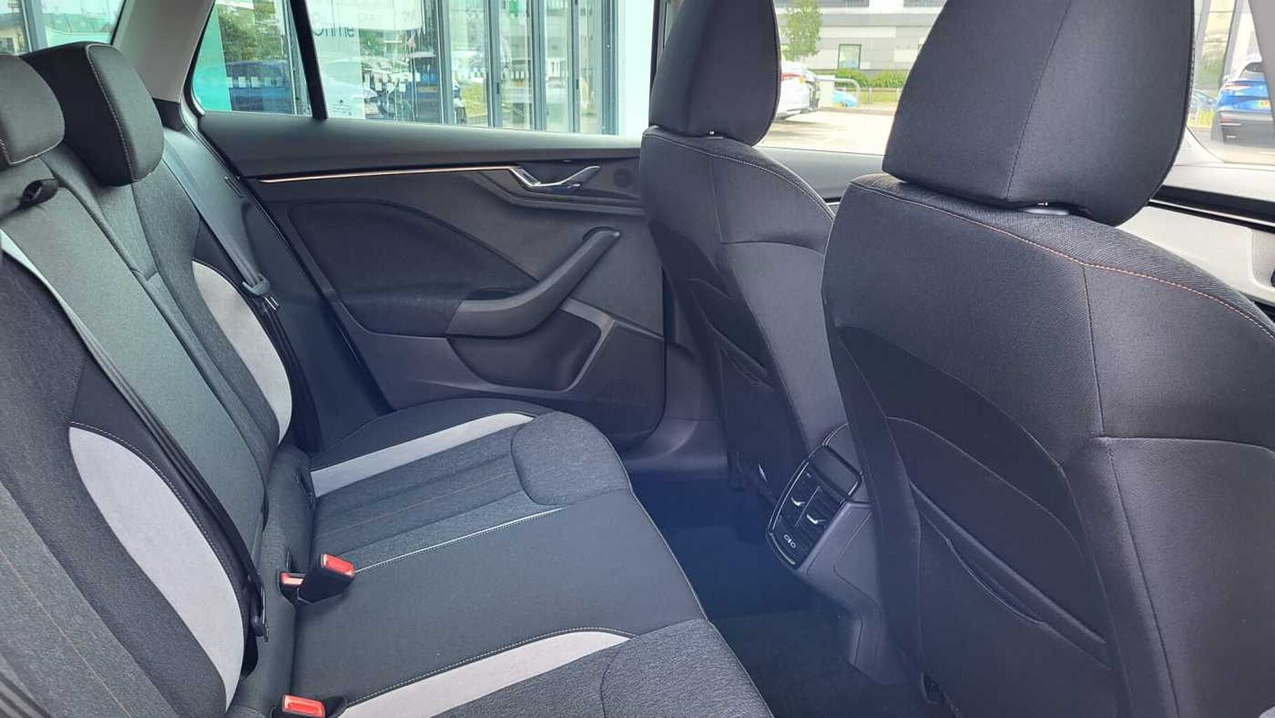 SKODA Kamiq 1.0 TSI SE L 5dr DSG
