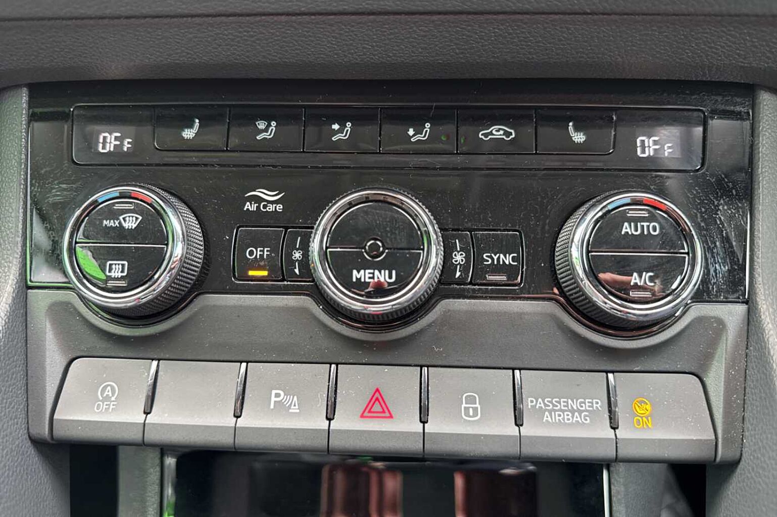 SKODA Karoq SUV 1.5 TSI (150ps) SE L ACT DSG