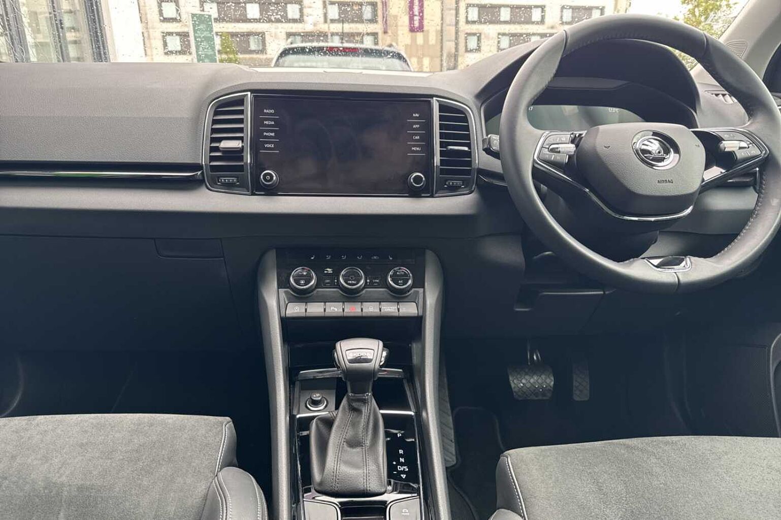 SKODA Karoq SUV 1.5 TSI (150ps) SE L ACT DSG