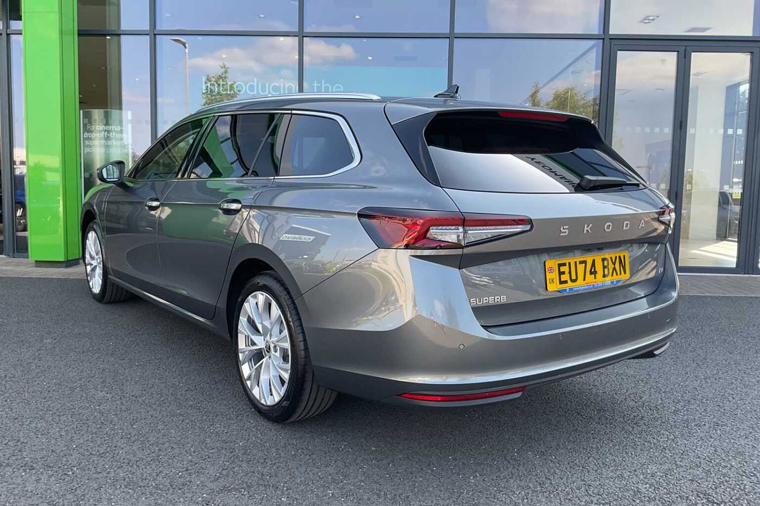 SKODA Superb 1.5 TSI (204ps) SE L iV DSG