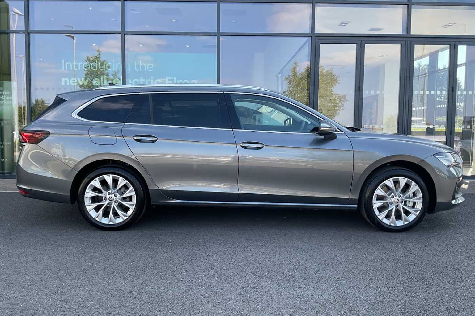 SKODA Superb 1.5 TSI (204ps) SE L iV DSG