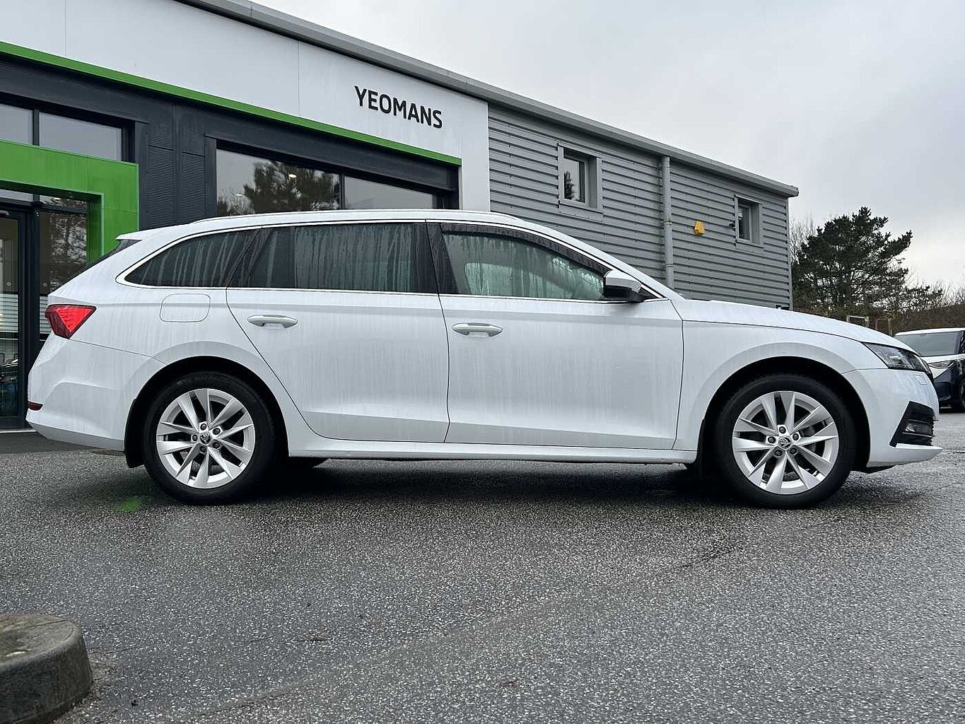 SKODA Octavia Estate (2017) 1.5 TSI (150ps) ACT SE L