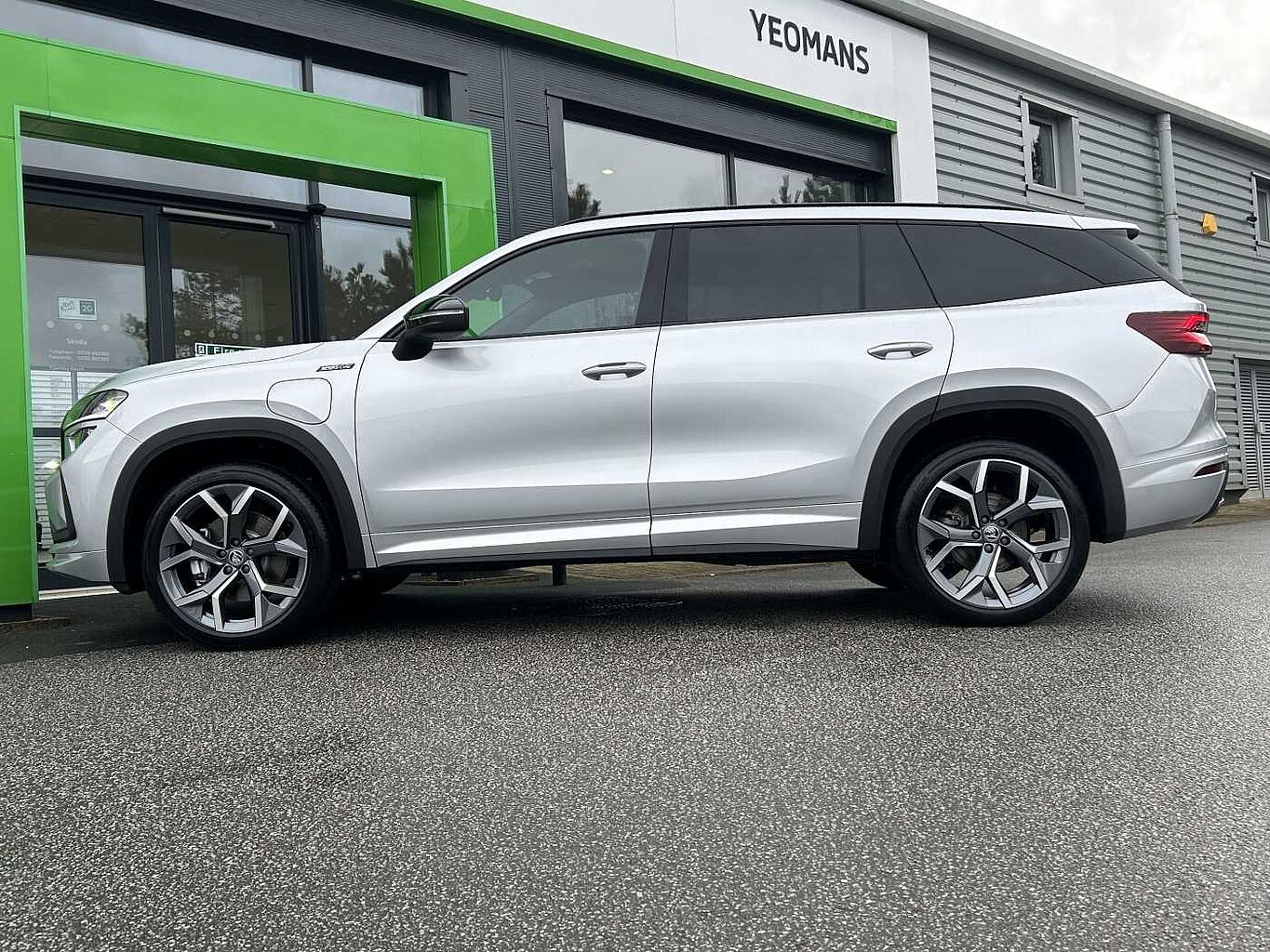 SKODA Kodiaq 1.5 TSI (204ps) Sportline iV DSG