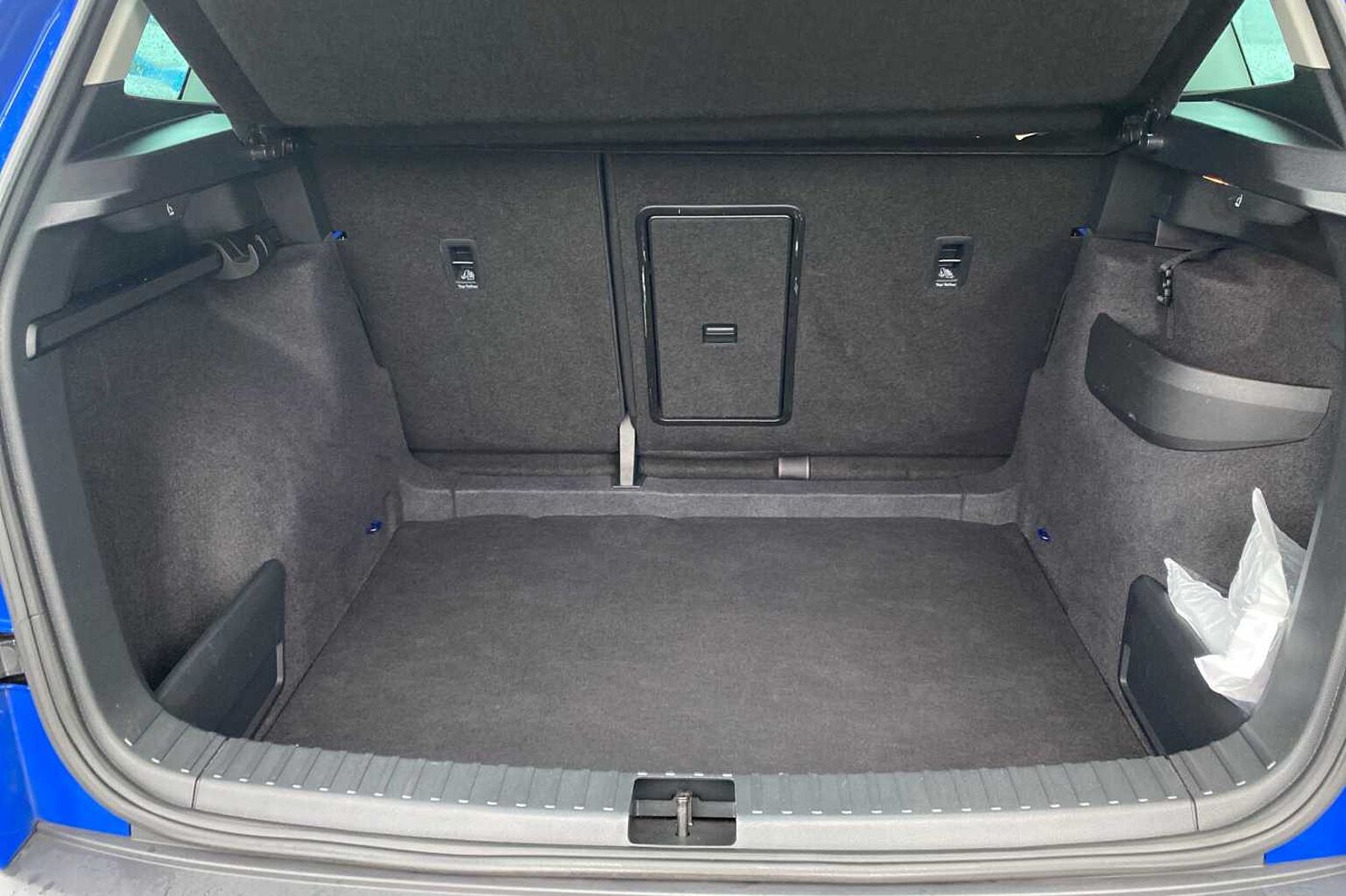 SKODA KAROQ 1.0 TSI 110 SE Technology 5dr