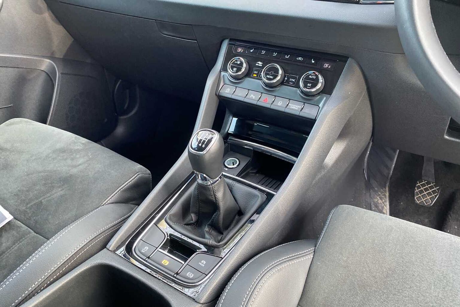 SKODA KAROQ 1.0 TSI 116 SE L 5dr