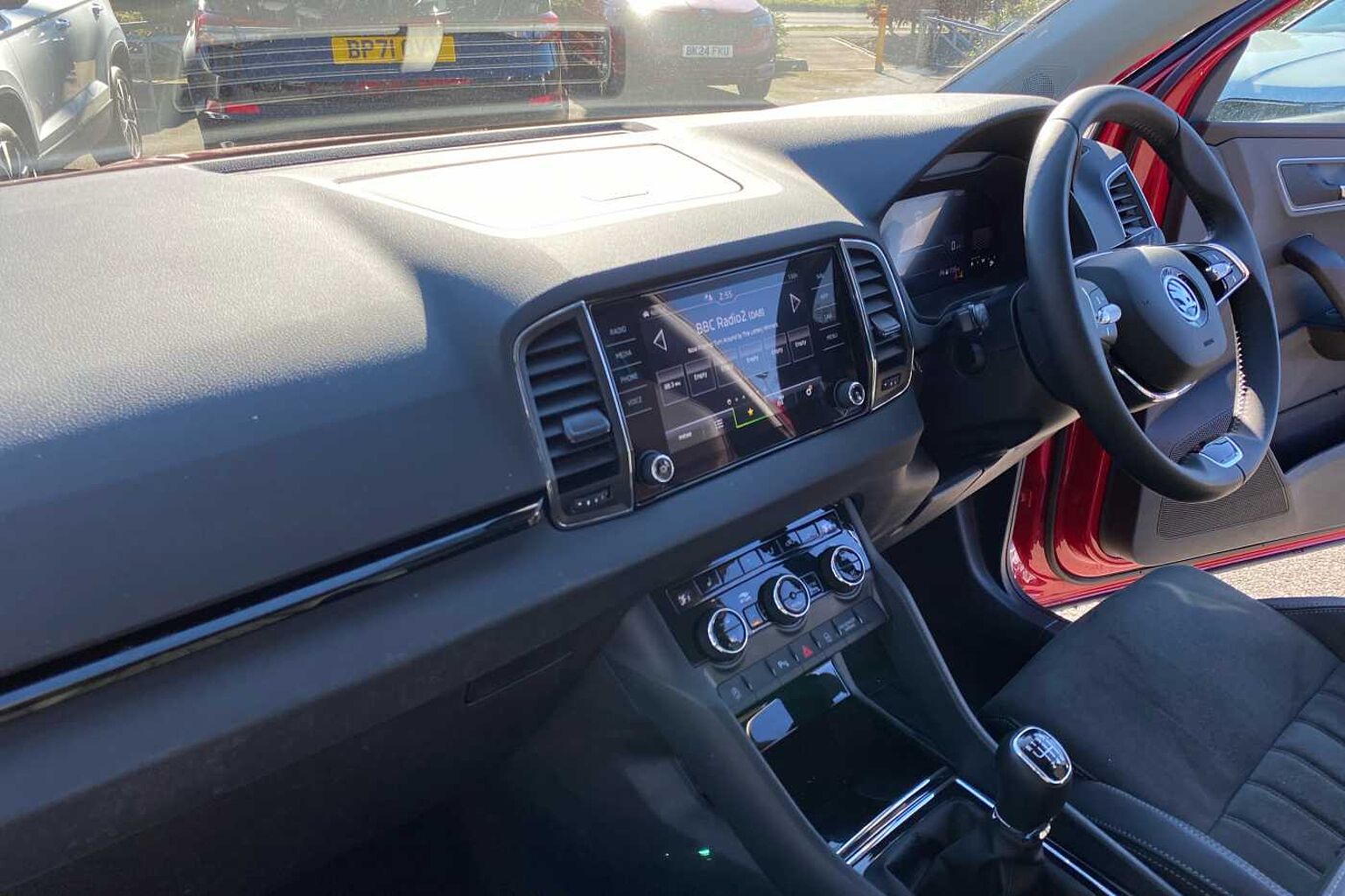 SKODA KAROQ 1.5 TSI SE L 5dr