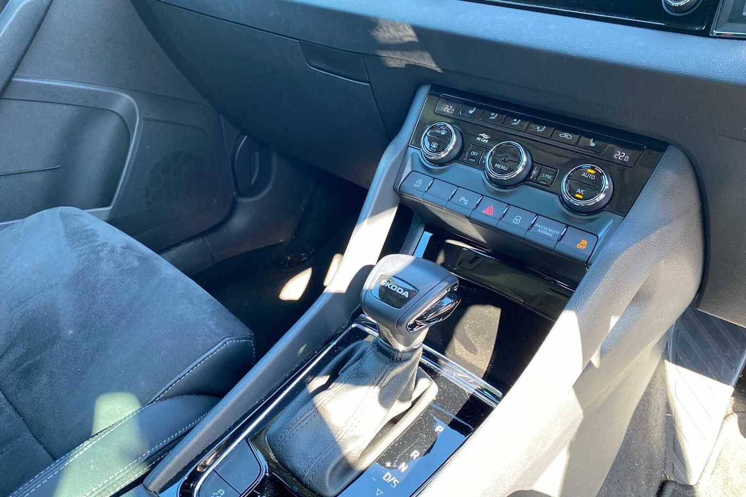 SKODA KAROQ 1.5 TSI SE L 5dr DSG