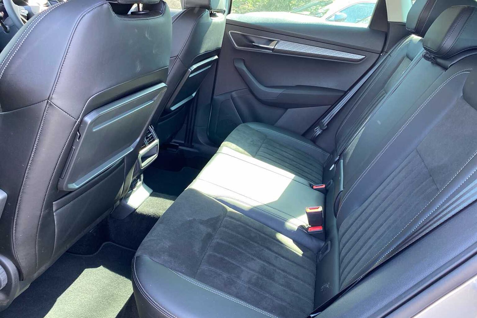 SKODA KAROQ 1.5 TSI SE L 5dr