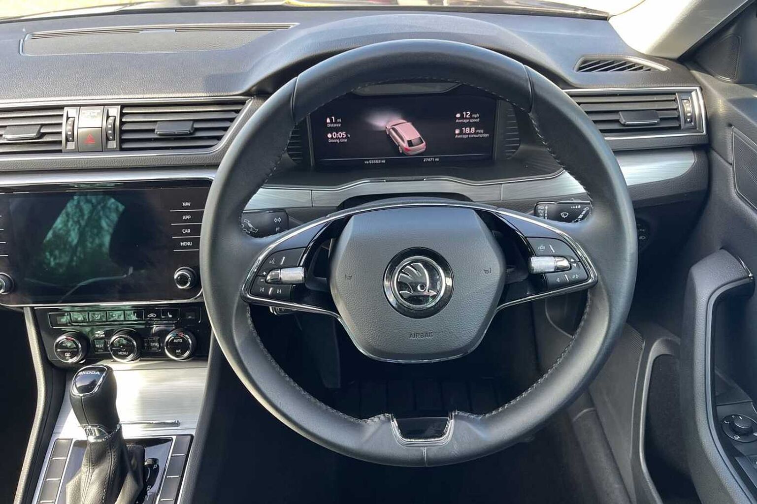 SKODA SUPERB Estate SE Technology