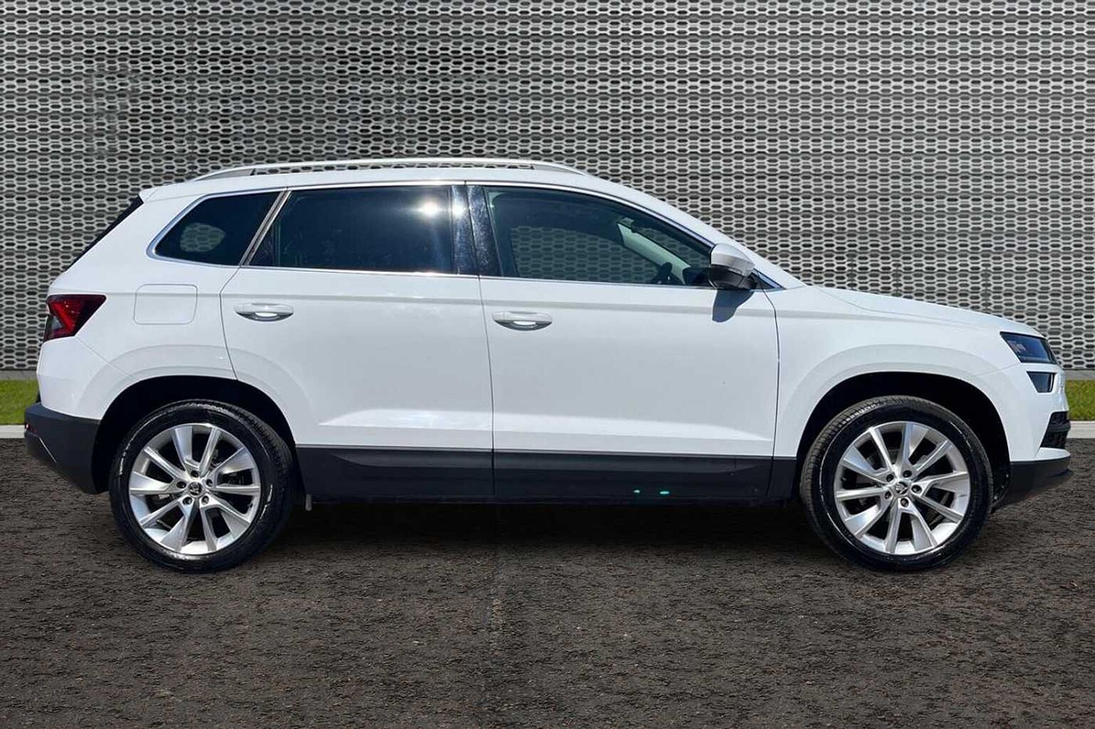 SKODA KAROQ Estate SE L