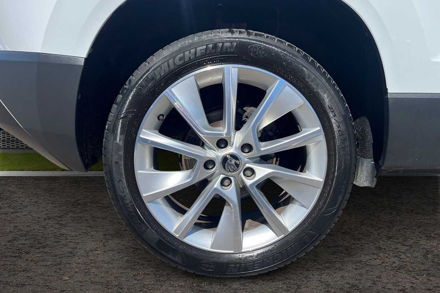 SKODA KAROQ Estate SE L