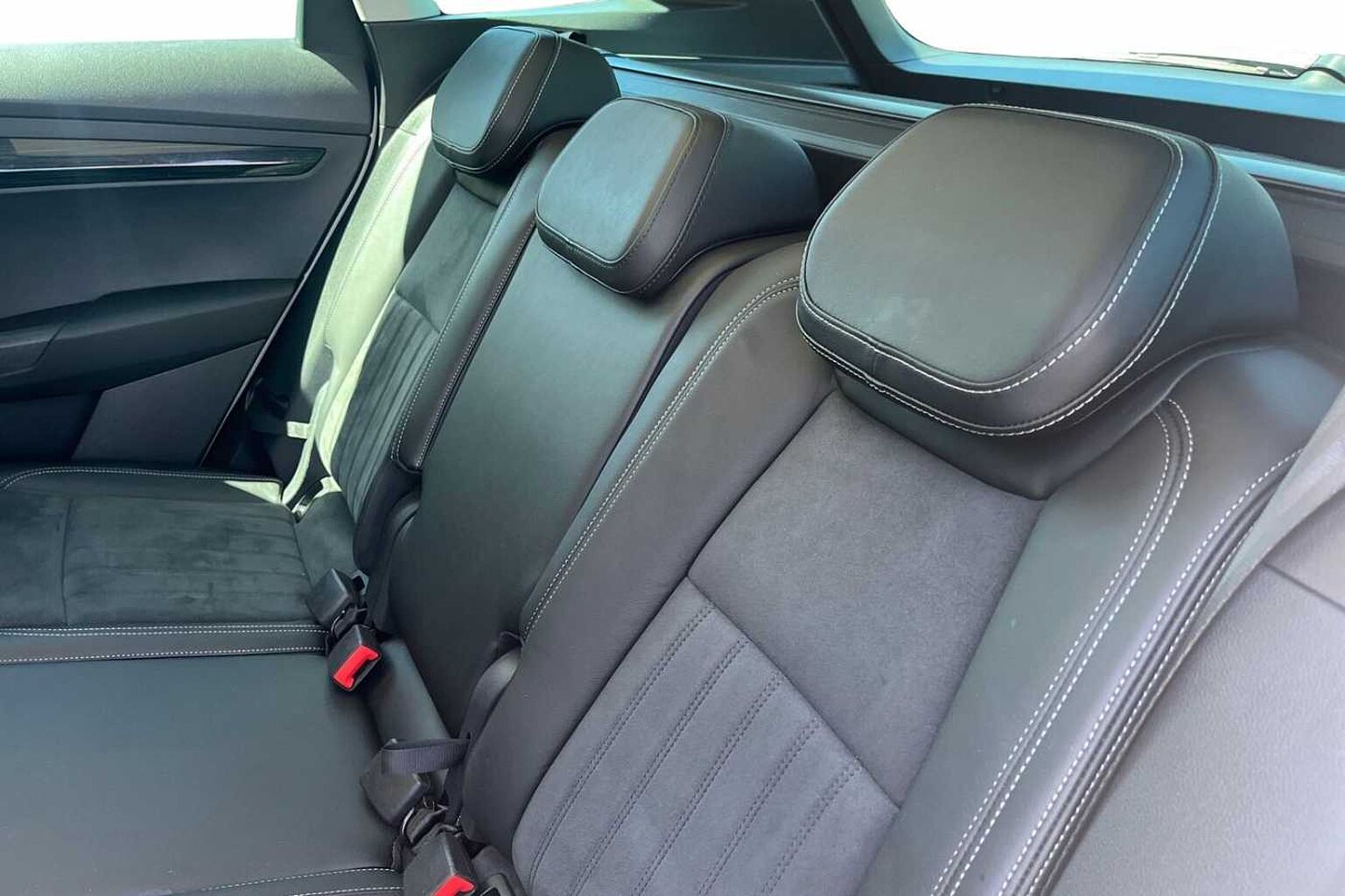 SKODA KAROQ Estate SE L