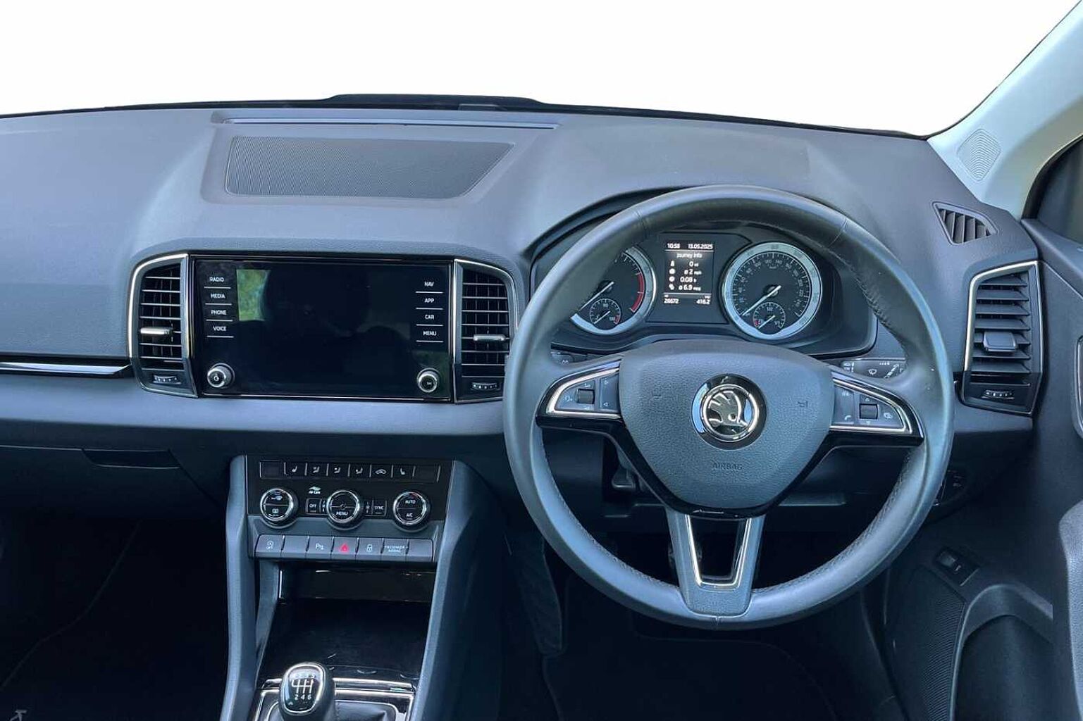 SKODA KAROQ Estate SE L