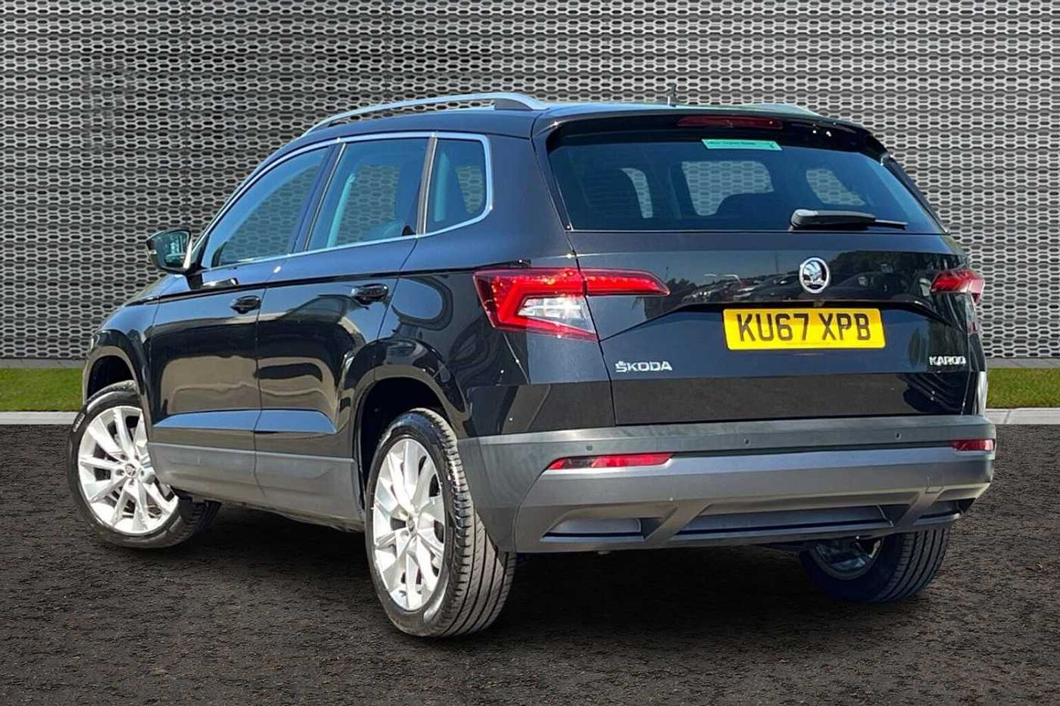 SKODA KAROQ Estate SE L