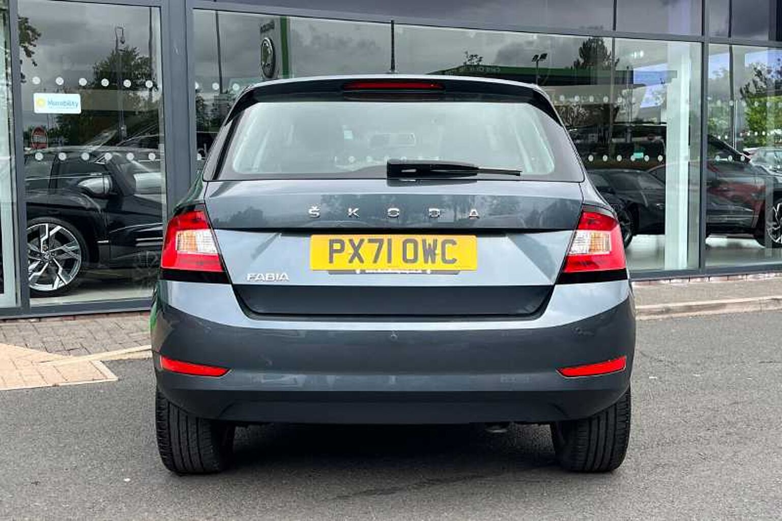 SKODA Fabia 1.0 MPI (60ps) SE Drive 5-Dr Hatchback