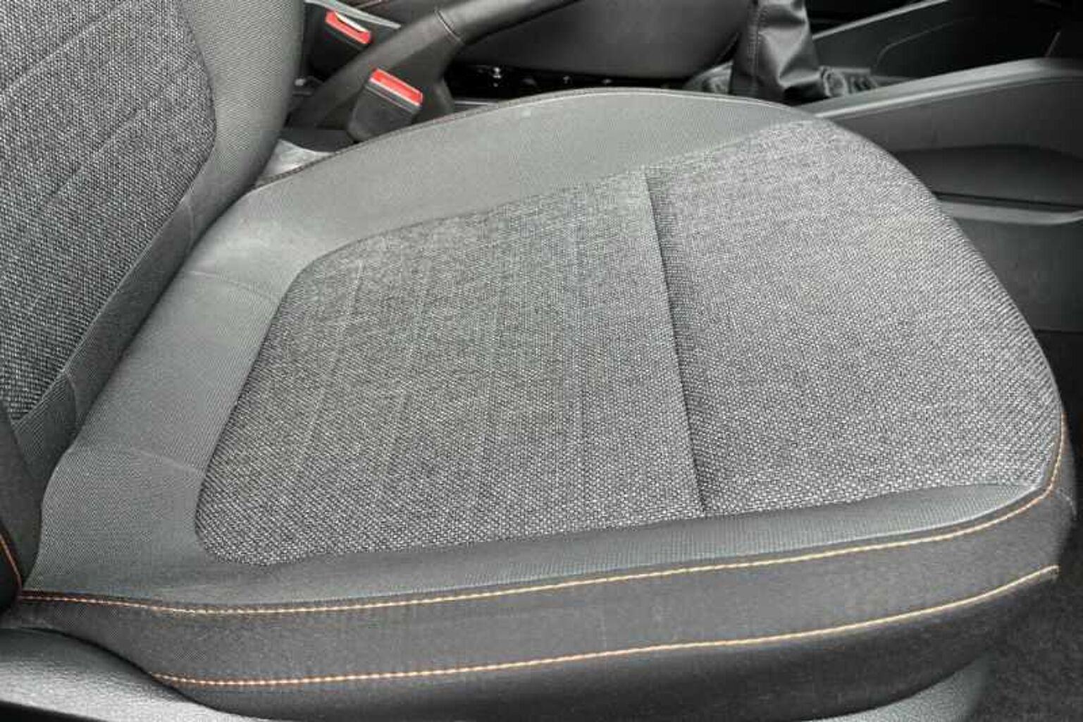 SKODA Fabia 1.0 MPI (60ps) SE Drive 5-Dr Hatchback