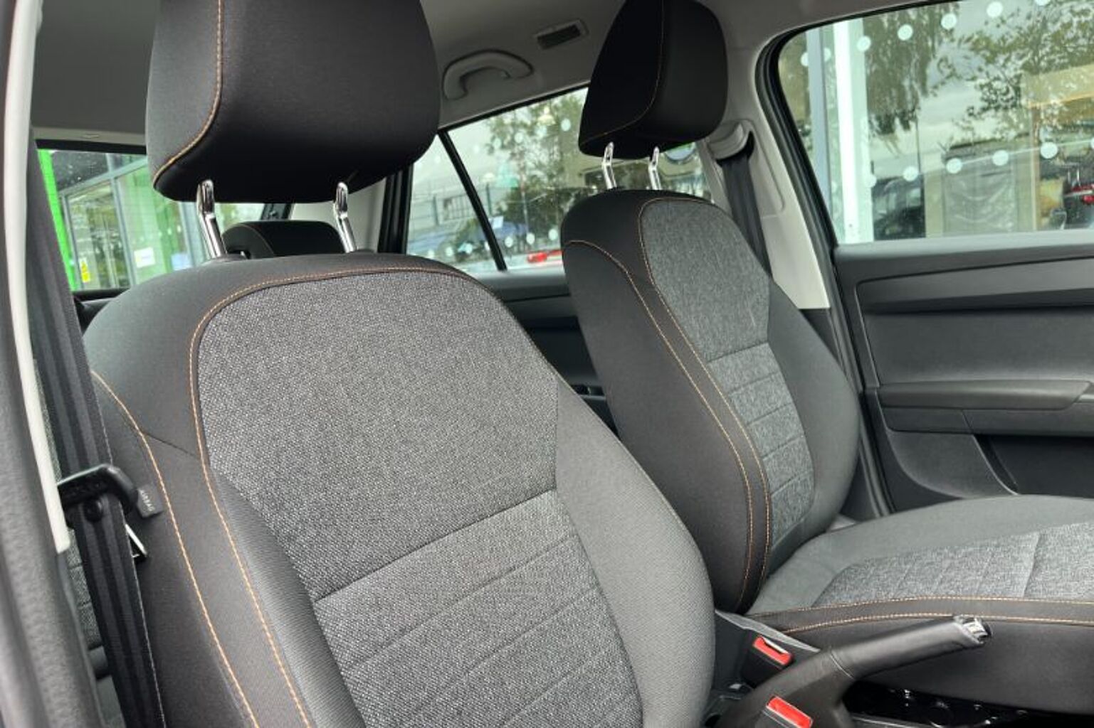 SKODA Fabia 1.0 MPI (60ps) SE Drive 5-Dr Hatchback