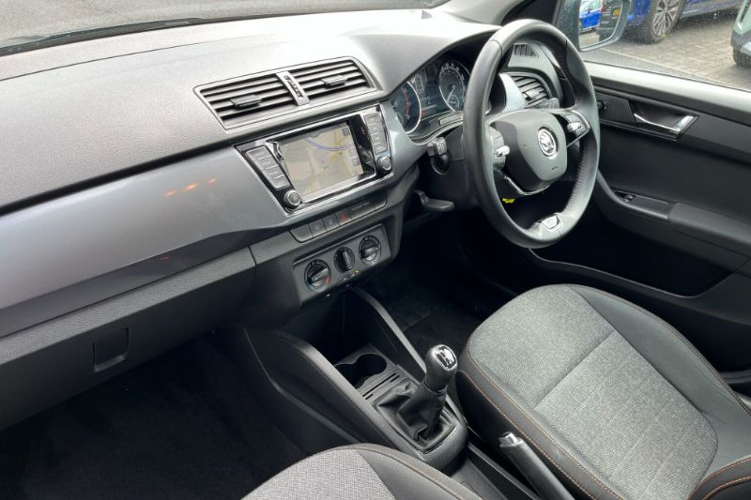 SKODA Fabia 1.0 MPI (60ps) SE Drive 5-Dr Hatchback