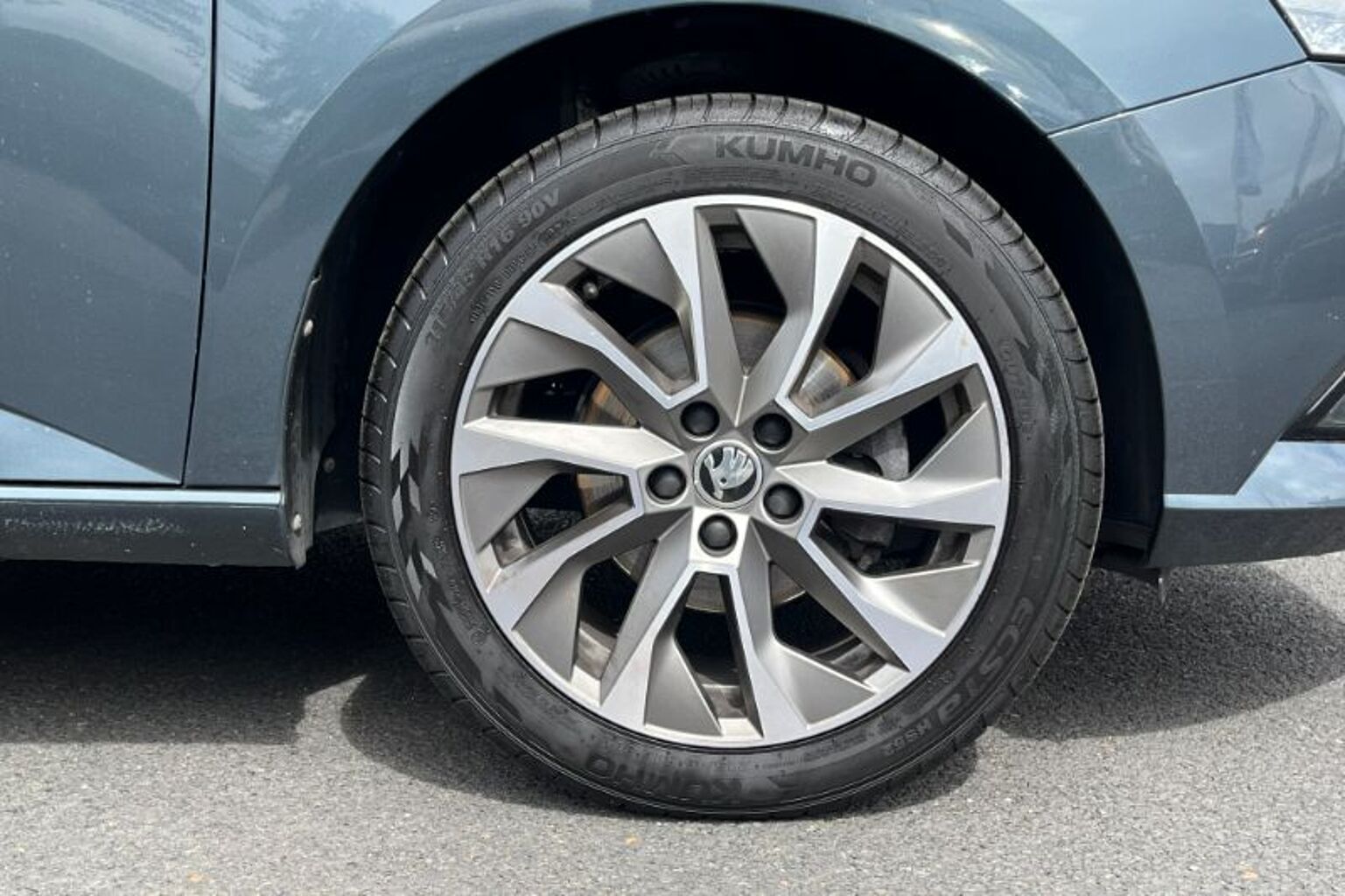 SKODA Fabia 1.0 MPI (60ps) SE Drive 5-Dr Hatchback