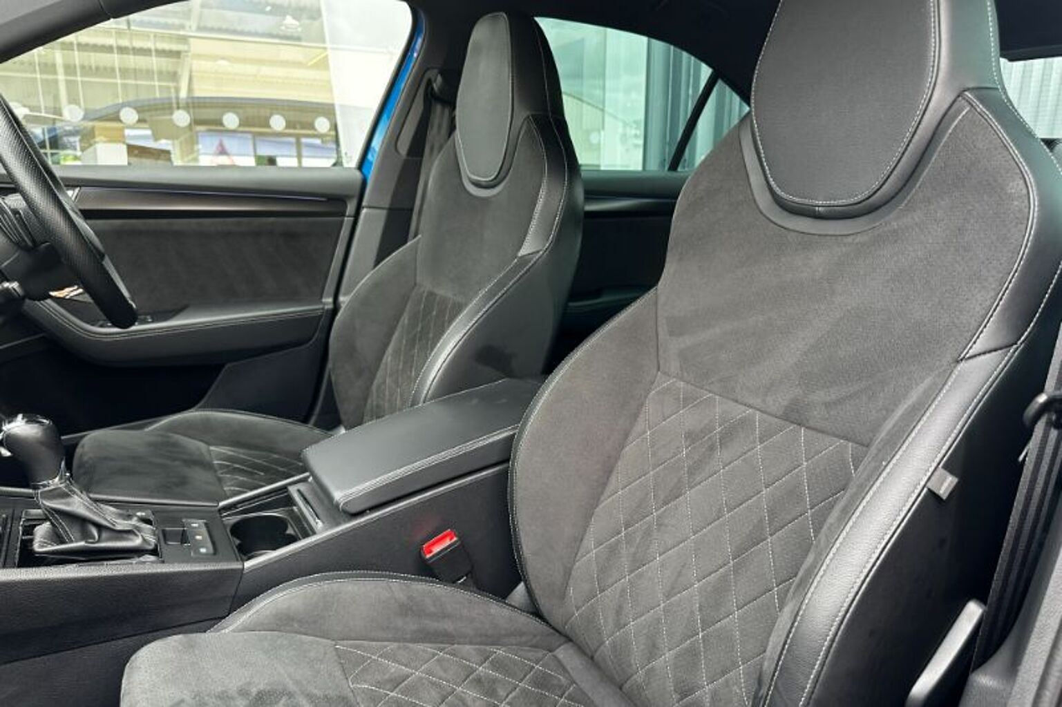 SKODA Superb 2.0 TSI (190ps) SportLine Plus DSG Hatch