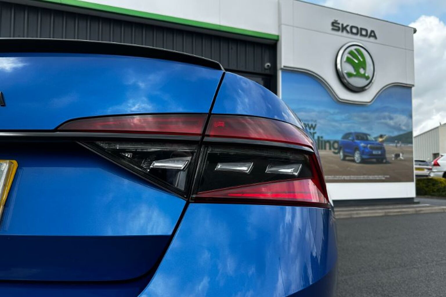 SKODA Superb 2.0 TSI (190ps) SportLine Plus DSG Hatch