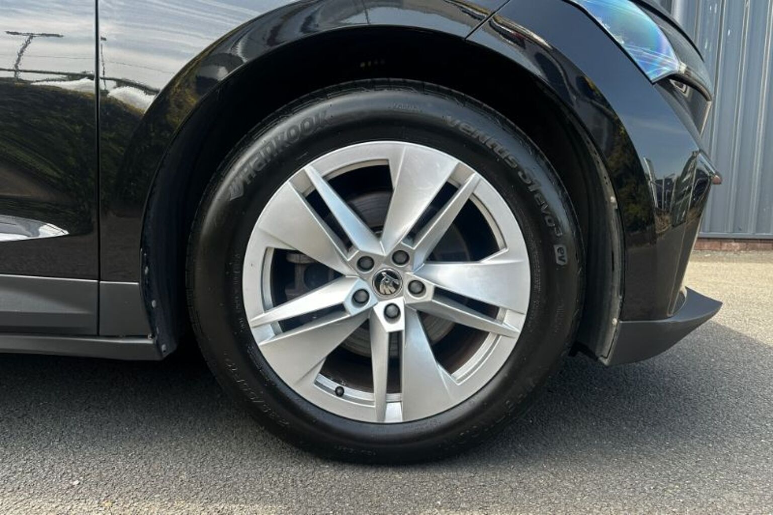 SKODA Enyaq iV E (179ps) 60 62 Kwh