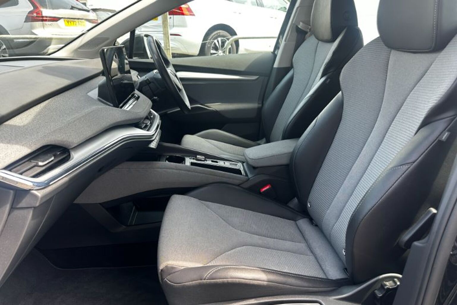 SKODA Enyaq iV E (179ps) 60 62 Kwh
