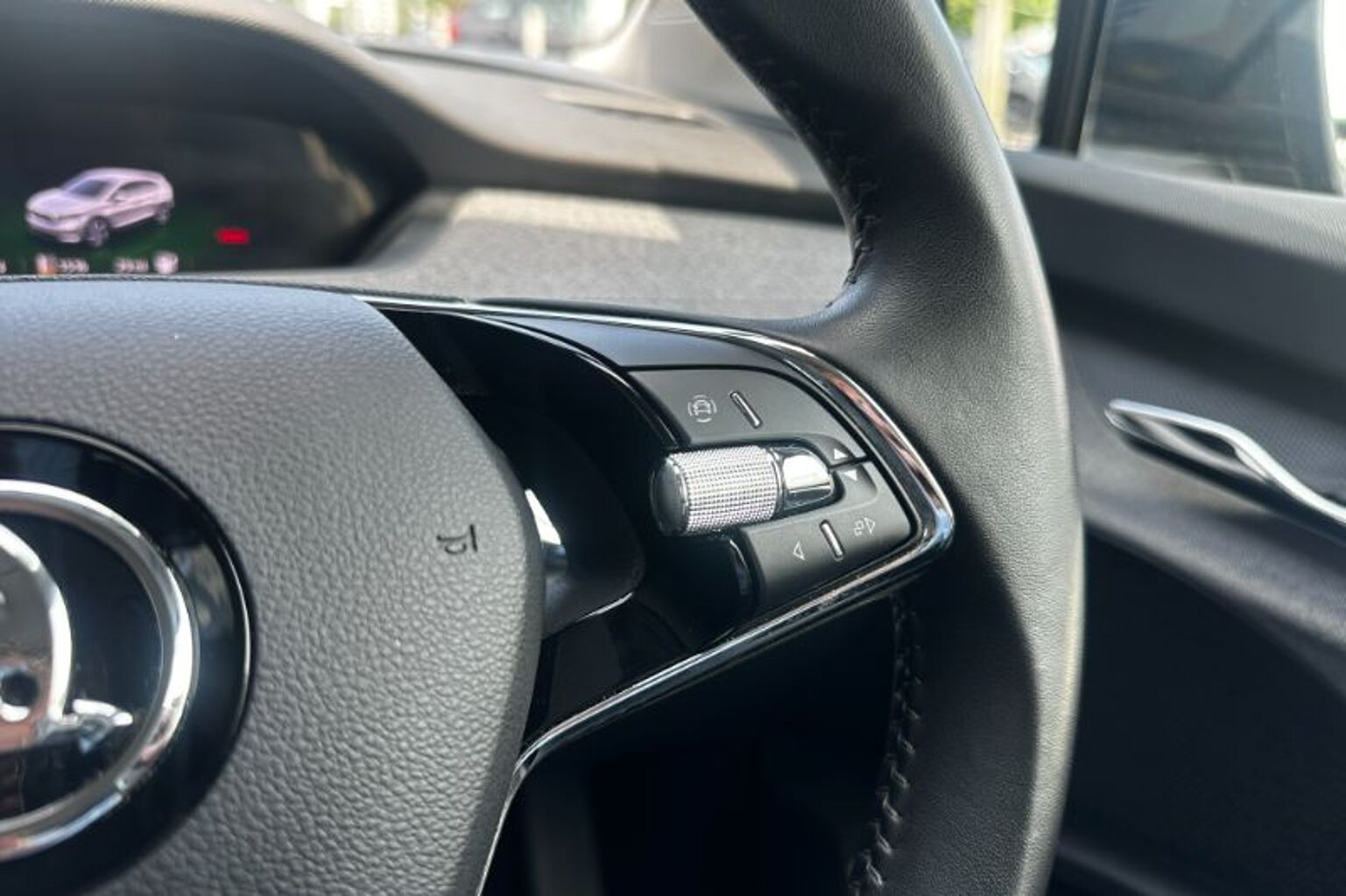 SKODA Enyaq iV E (179ps) 60 62 Kwh