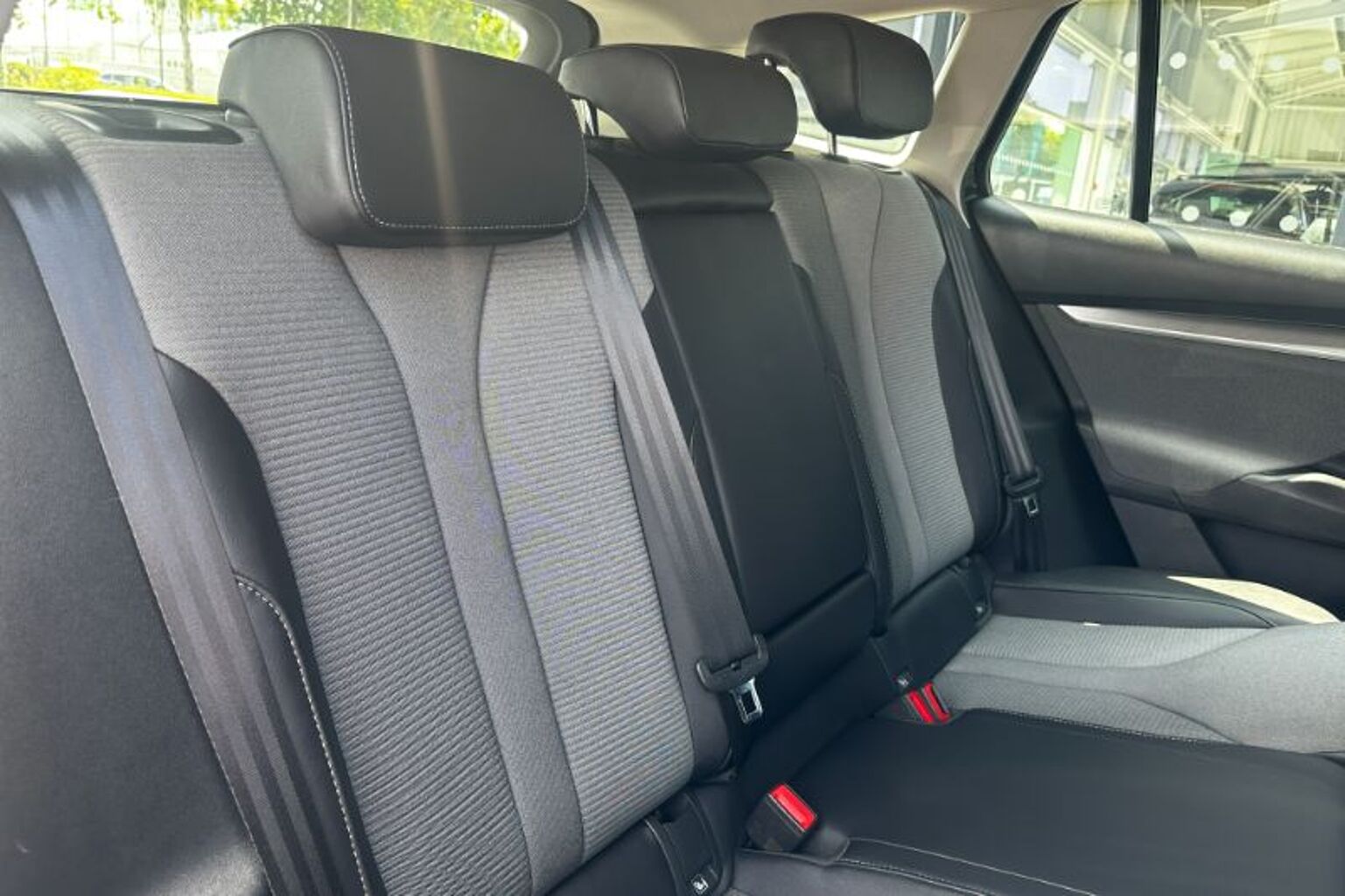 SKODA Enyaq iV E (179ps) 60 62 Kwh